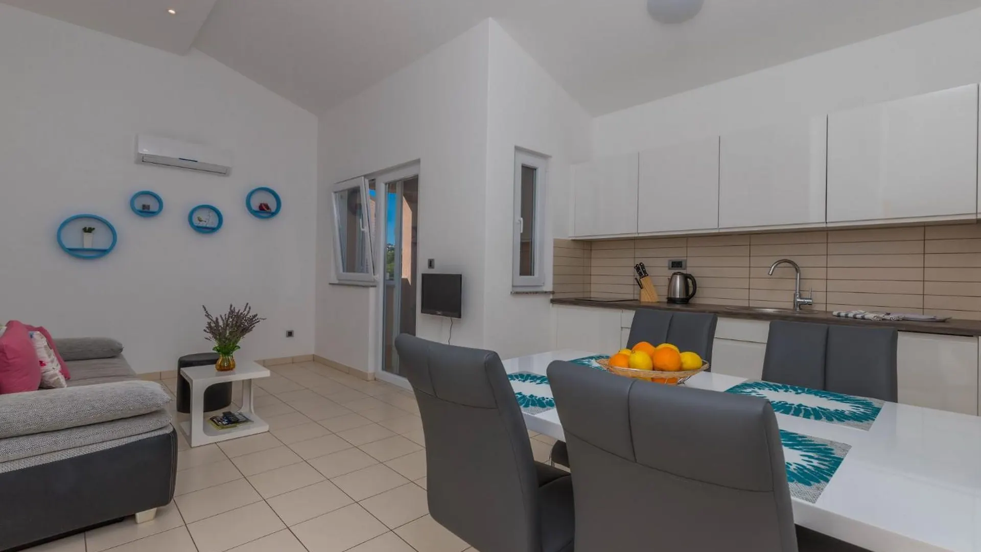 Polina Apartmani Klenovica Apartment